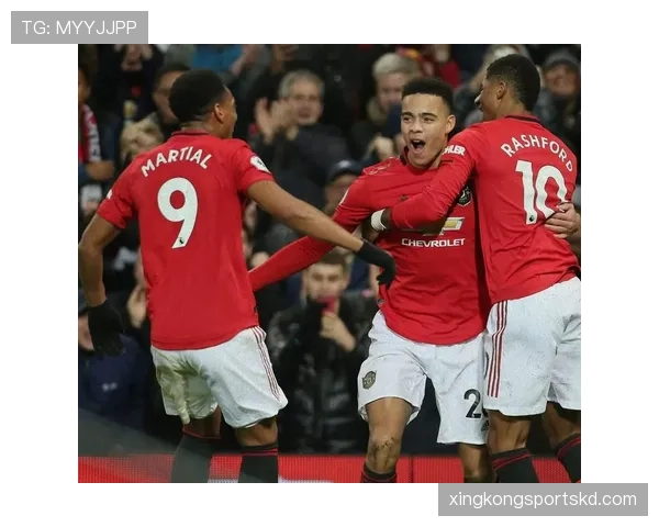 库杜斯 vs 马丁内利：冲击型边锋的不同答案