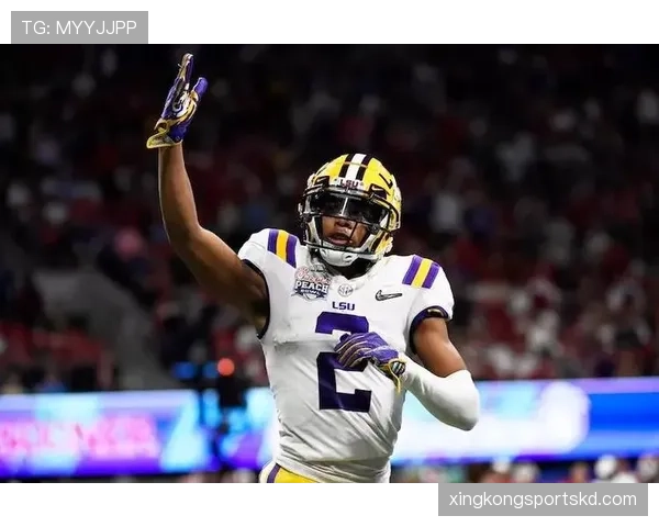 拉沙德·刘易斯无球跑动提升投篮效率 拉开队内锋线得分差距