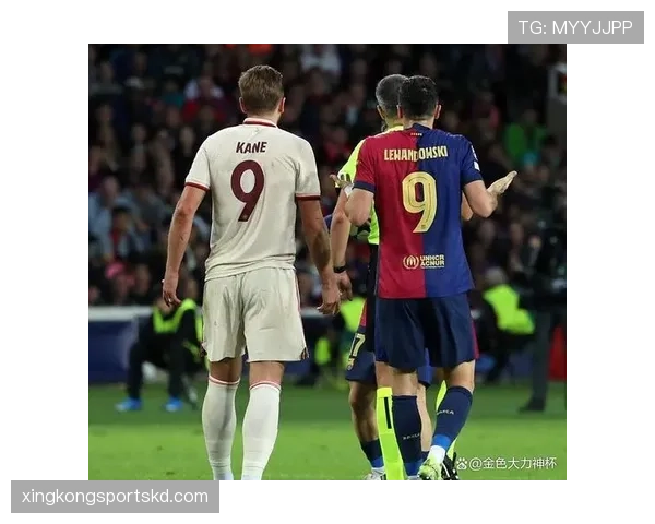 凯恩与莱万：终结模式分化，体系依赖度偏移